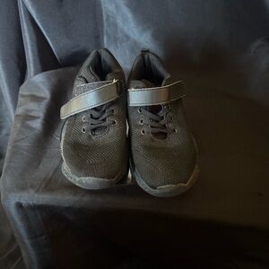 Black Hip Hop Sneakers | EUC | 2 Little Kids